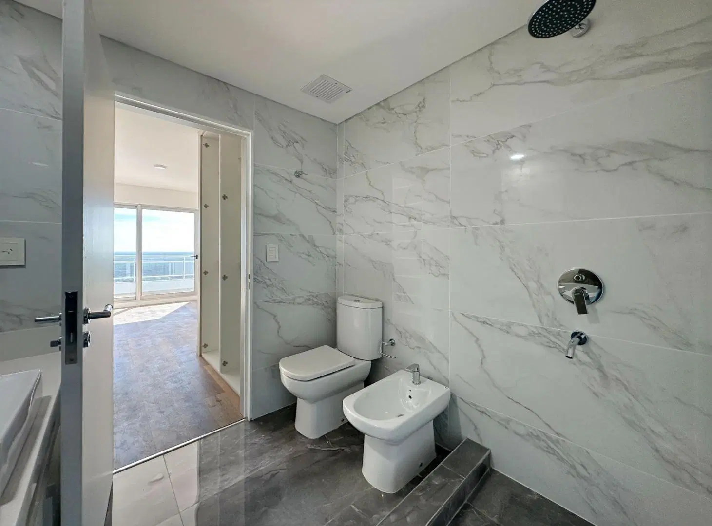 Departamento de 1 dormitorio con cochera y amenities en Alquiler 4