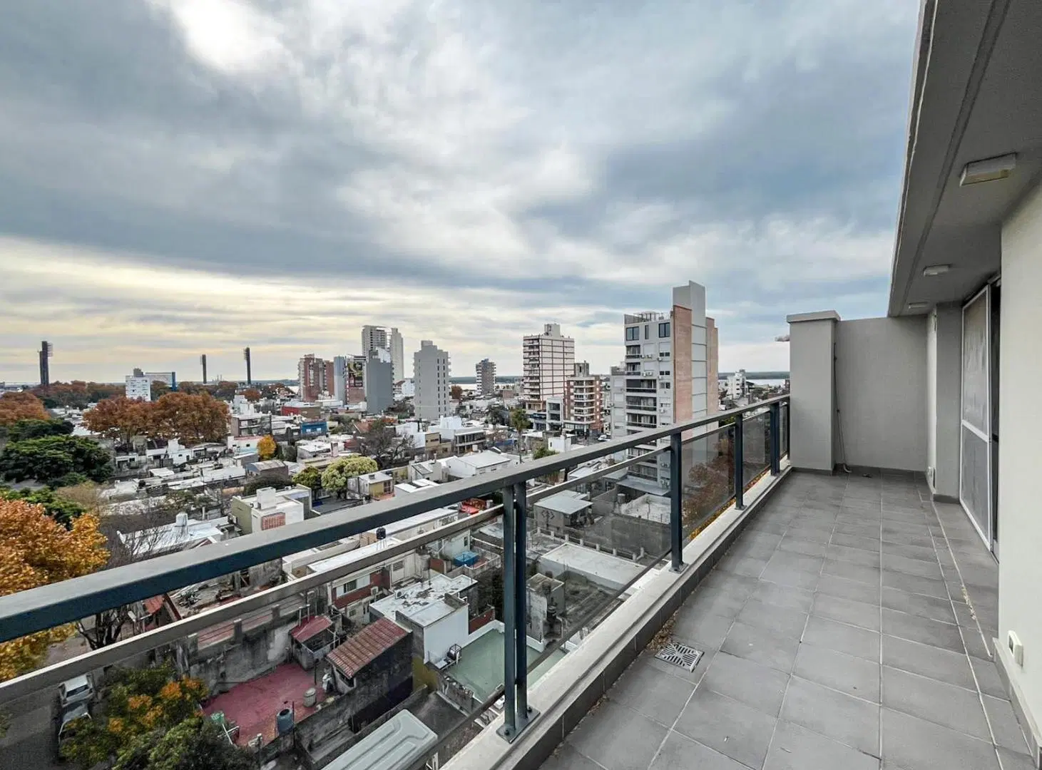 Departamento gigante de 1 dormitorio con balcón terraza al norte 4