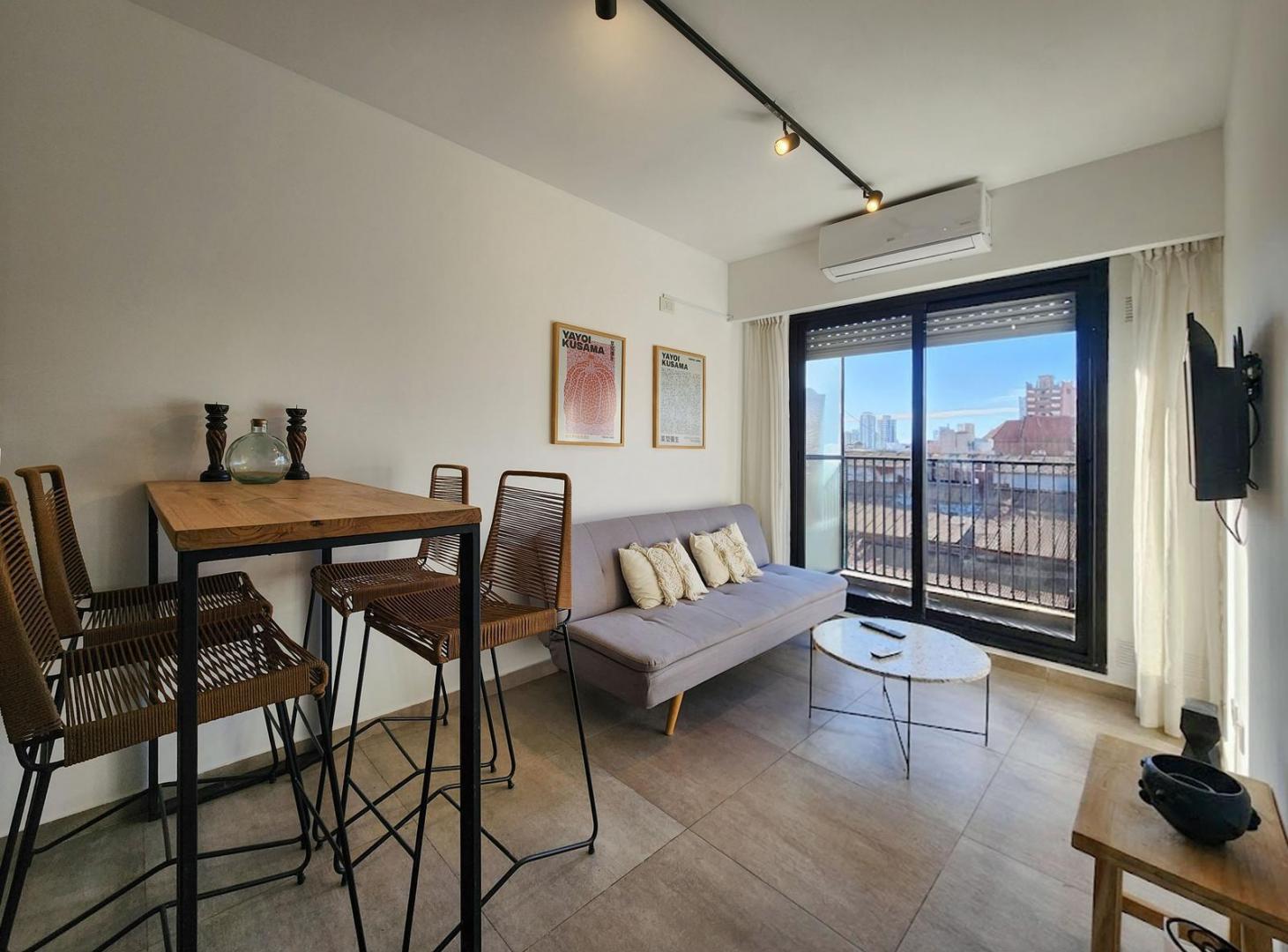 Foto de Departamento de 1 dormitorio amoblado con terraza y parrillero en Alquiler, imagen 3