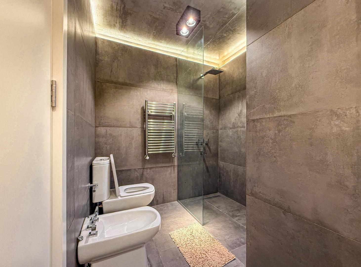 Foto de Departamento de 2 dormitorios con 2 cocheras, amoblado y con amenities, imagen 5