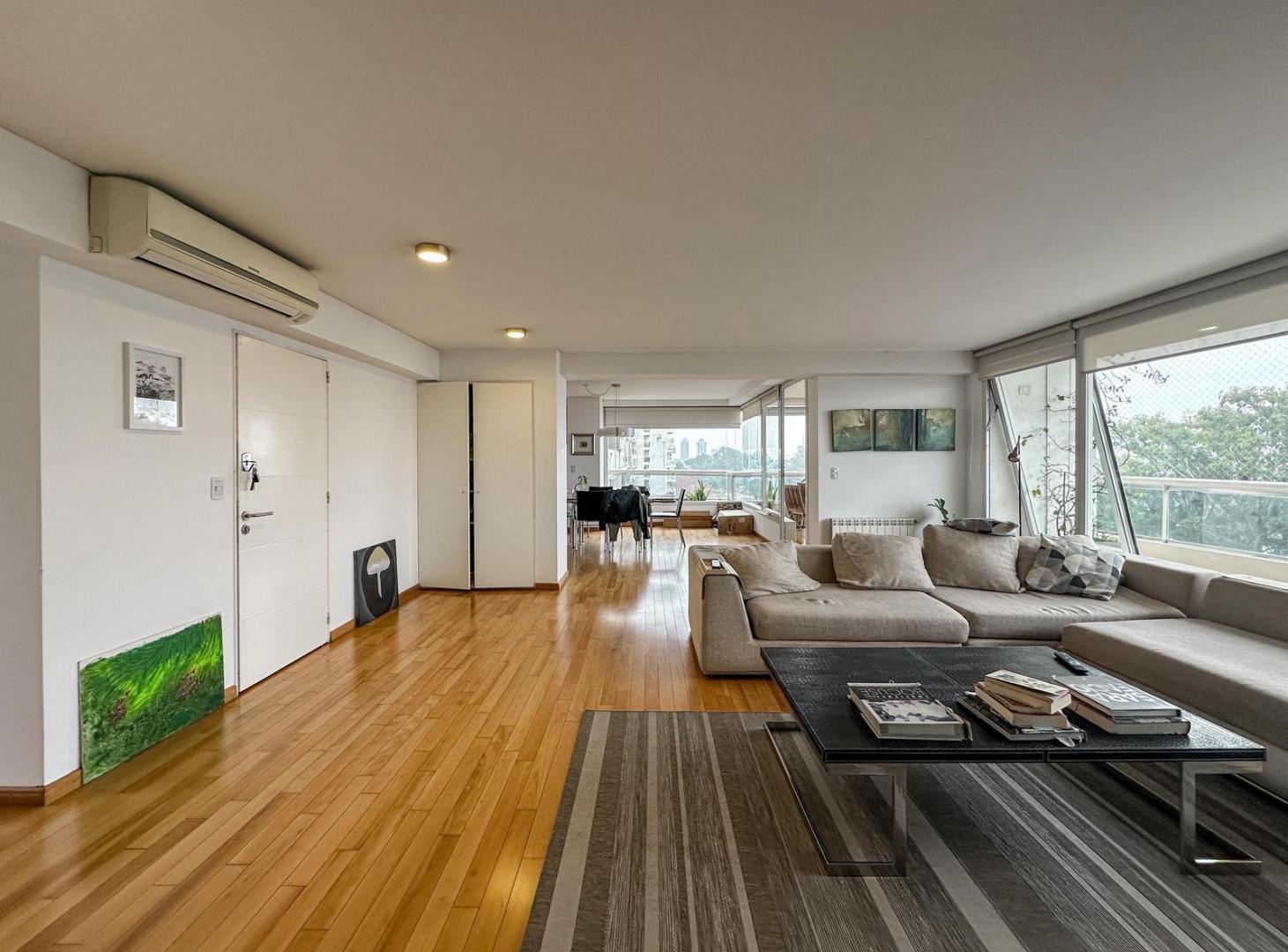 Foto de Departamento de 3 dormitorios con 2 cocheras y vista al río, imagen 1