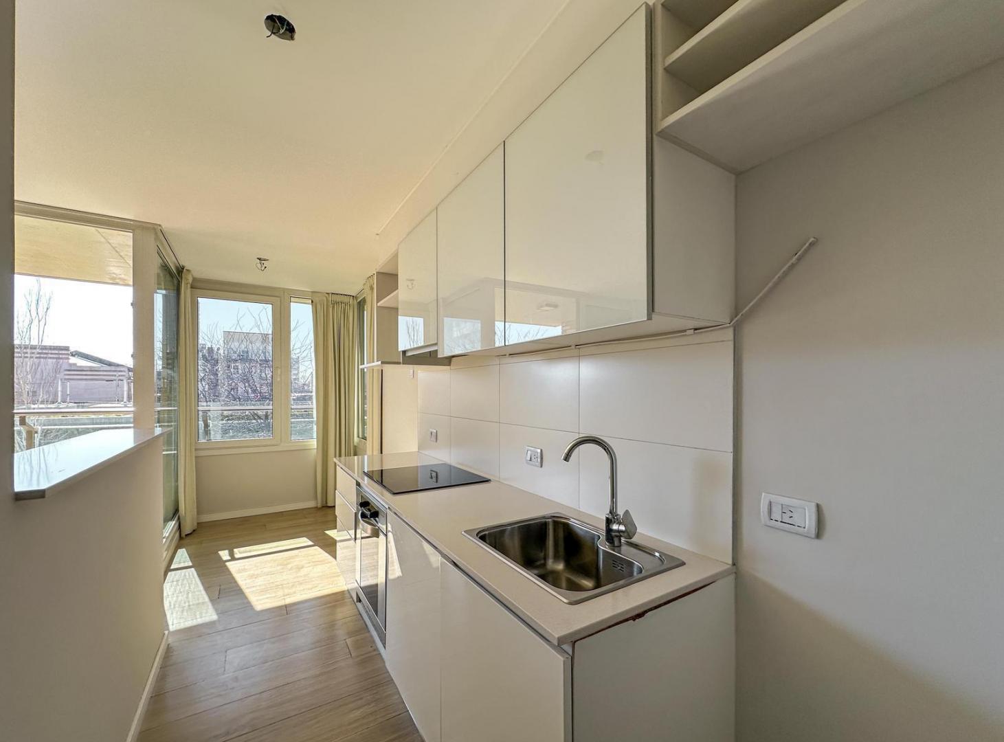 Foto de Departamento de 2 dormitorios con 2 baños, radiadores y amenities en, imagen 2