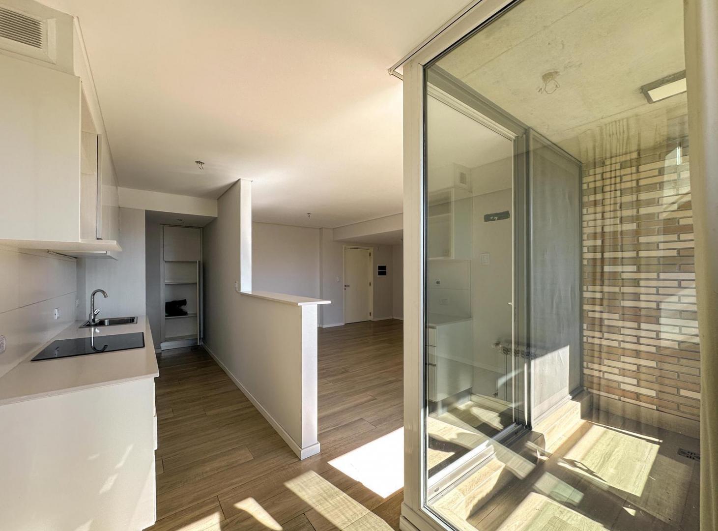Foto de Departamento de 2 dormitorios con 2 baños, radiadores y amenities en, imagen 4