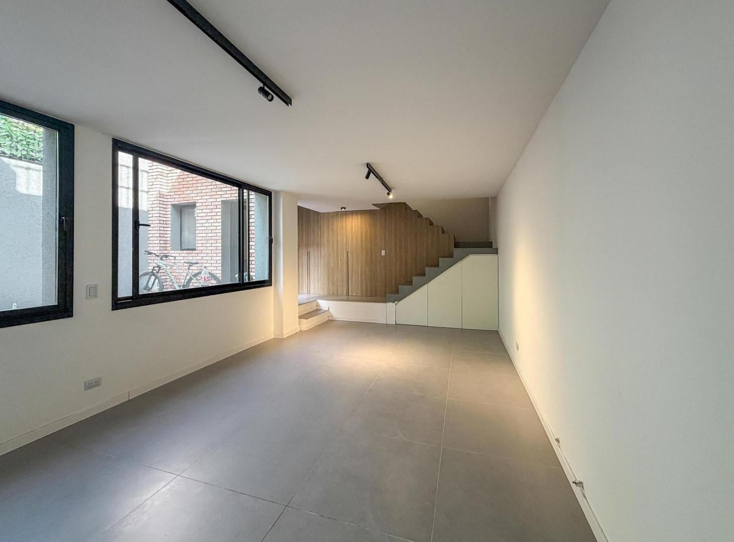 Foto de Casa de 2 dormitorios con patio, terraza y quincho en zona río, imagen 1