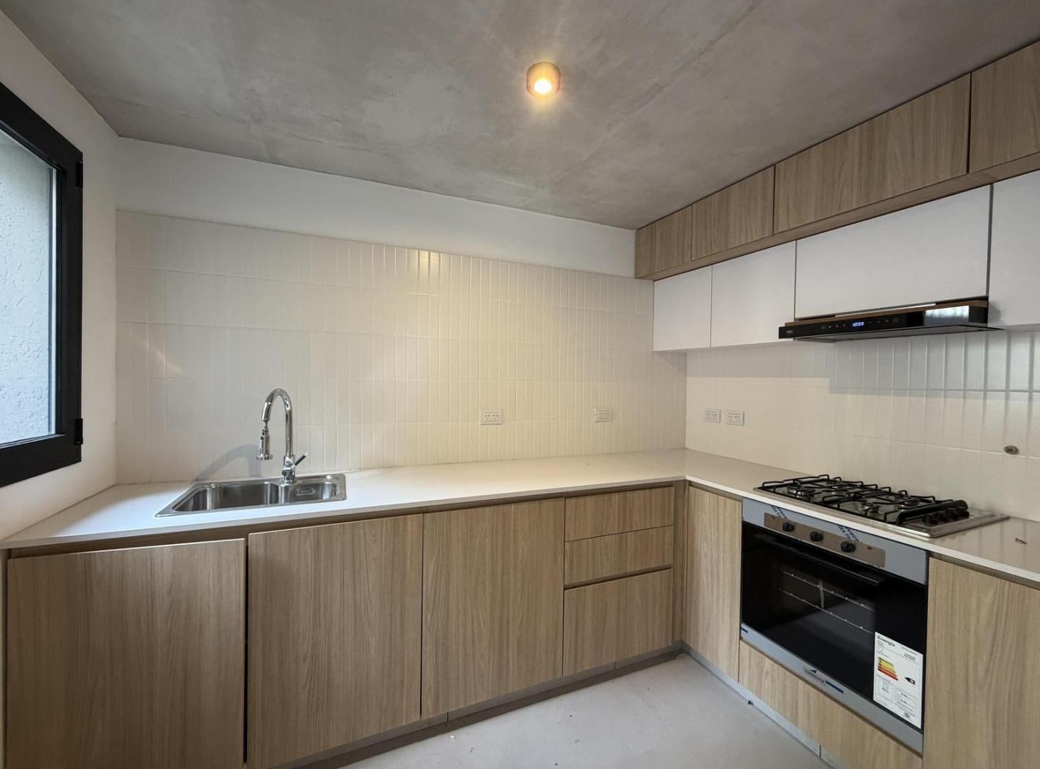 Foto de Casa de 2 dormitorios con patio, terraza y quincho en zona río, imagen 5