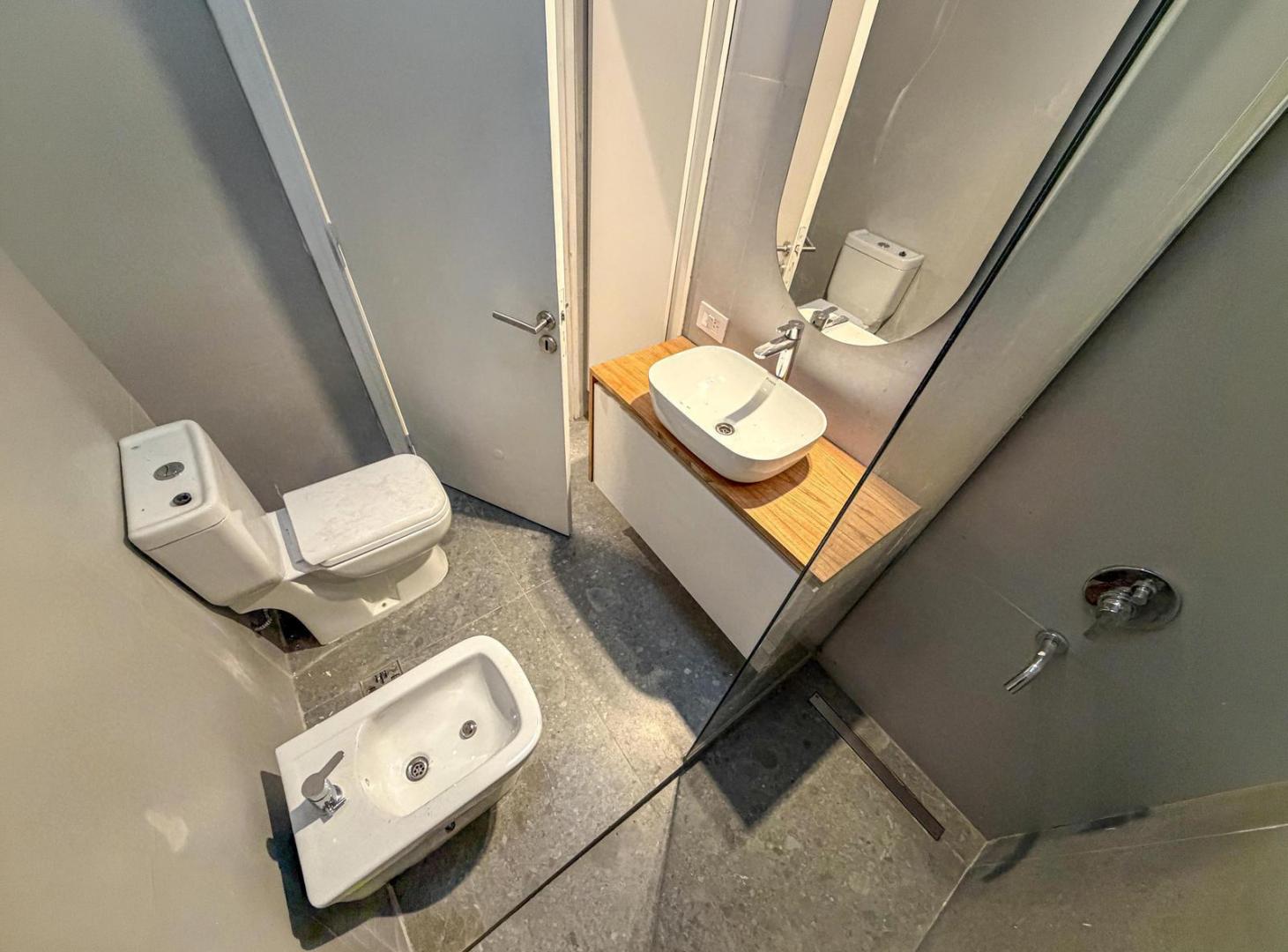Foto de Casa de 2 dormitorios con jardín, pileta y terraza, imagen 1