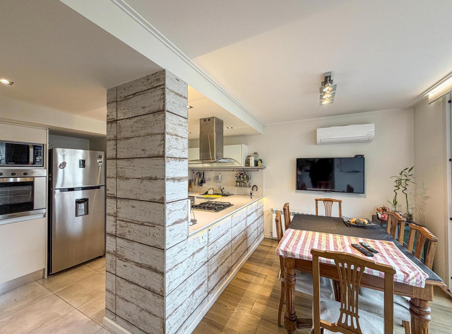 Foto de Departamento único de 3 dormitorios con parrillero exclusivo y cochera, imagen 3