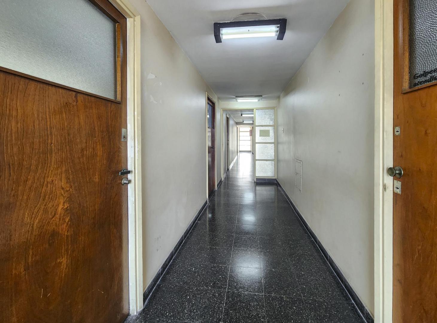 Foto de Oficina de 1 ambiente en Galería Rosario, zona centro, imagen 4