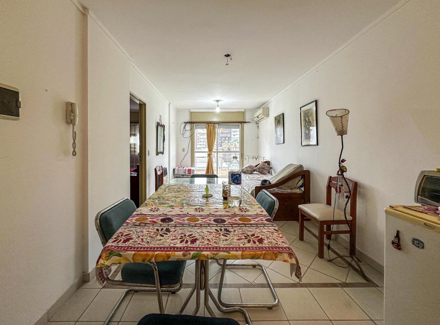 Foto de Departamento de 1 dormitorio con balcón al frente de oportunidad, imagen 2