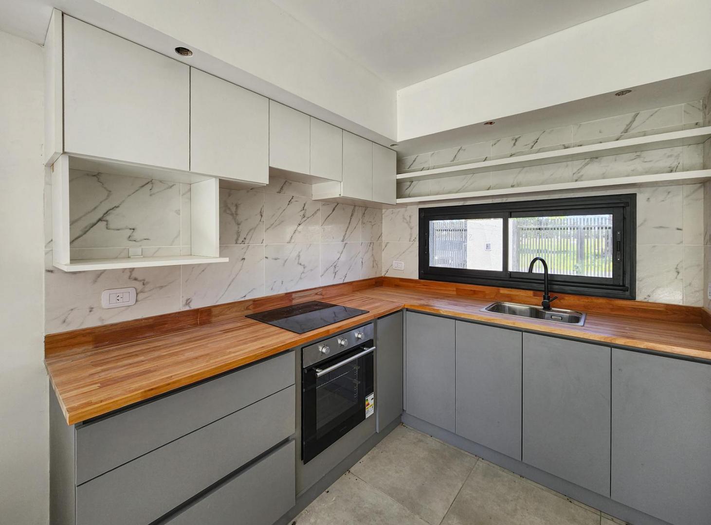Foto de Casa tipo duplex de 2 dormitorios, cochera, jardín en Tierra Nueva, imagen 3