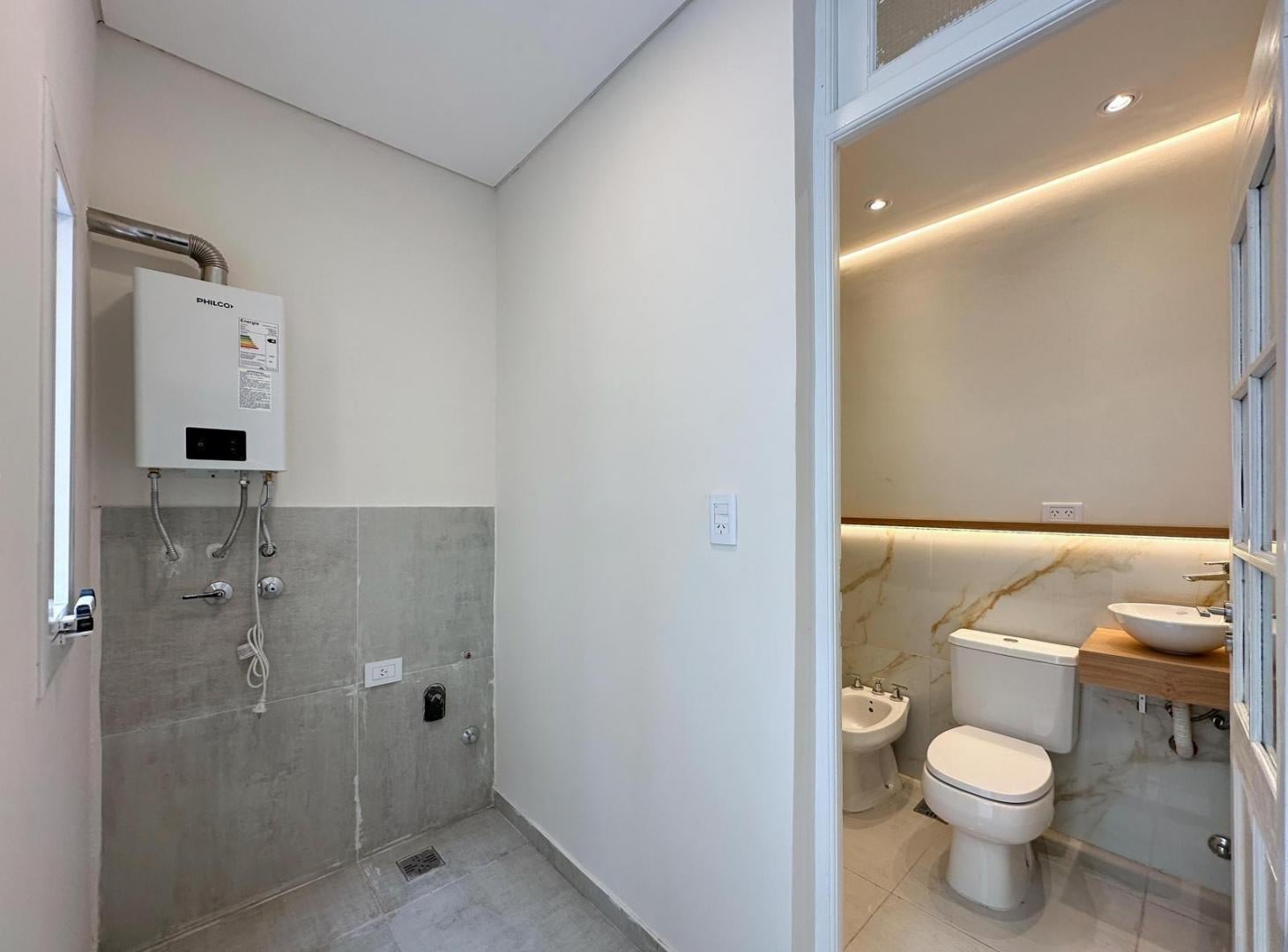 Foto de Casa de 3 dormitorios reciclada con patio y parrillero en Lourdes, imagen 4