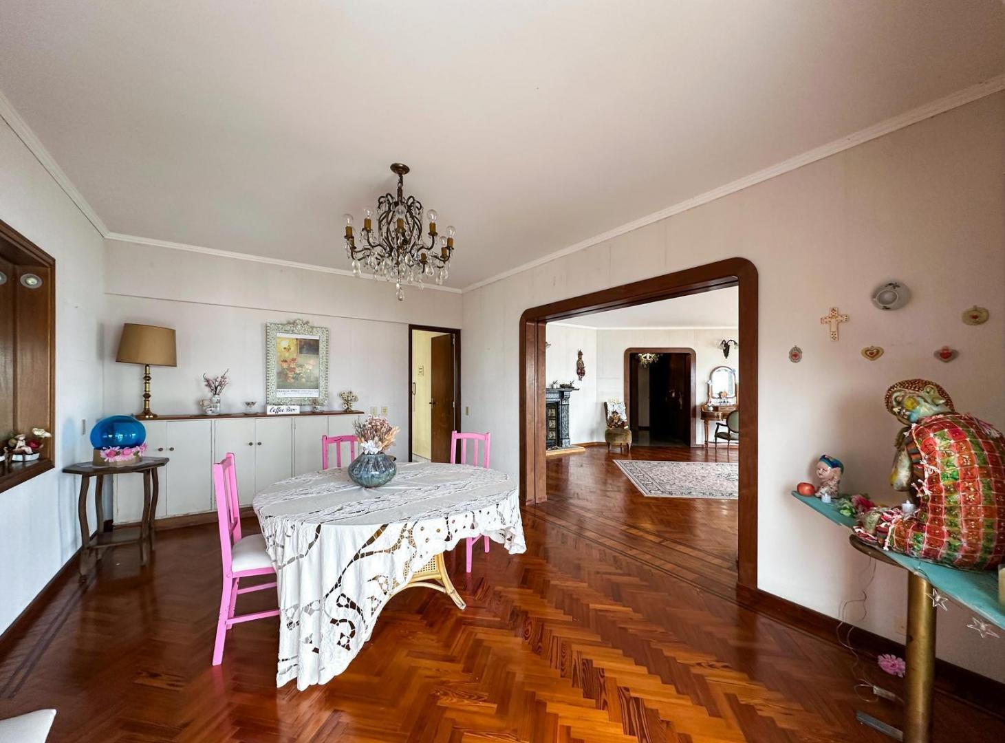 Foto de Departamento piso exclusivo con 5 dormitorios, vista al rio y cochera, imagen 3