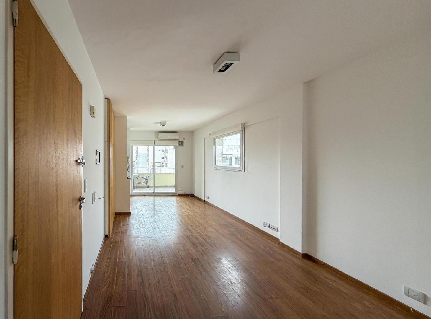 Foto de Departamento de 1 dormitorio en zona río con balcón aterrazado, imagen 1