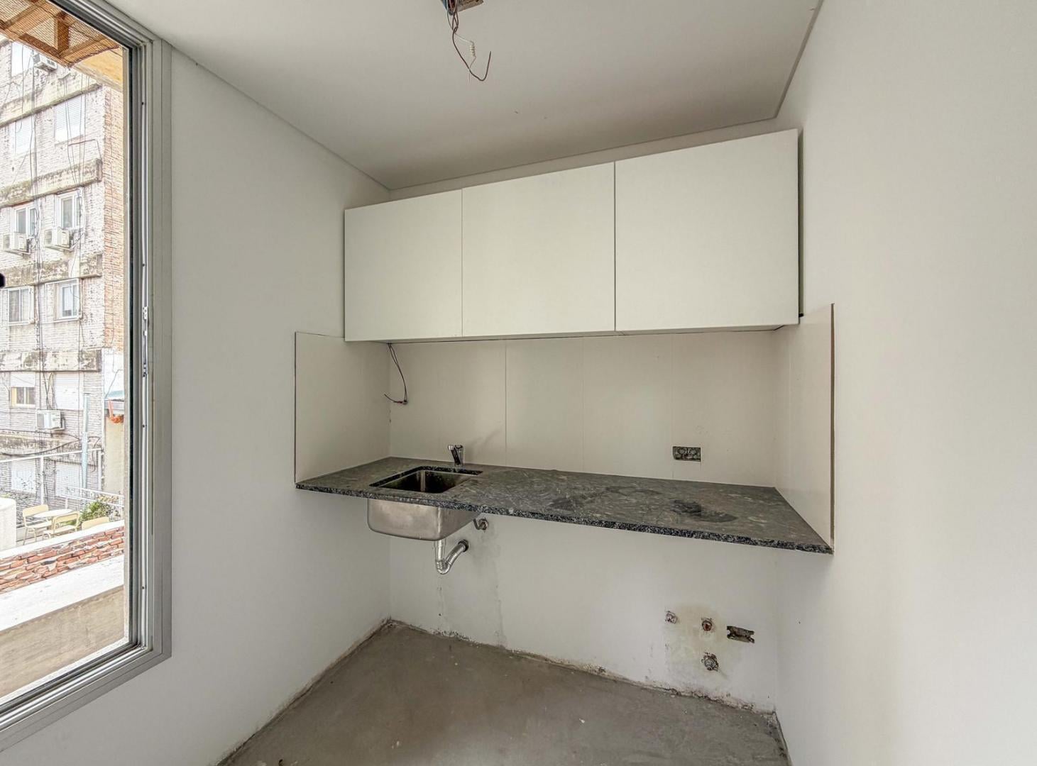 Foto de Oficina premium con baño y cocina en Torre de diseño, imagen 2