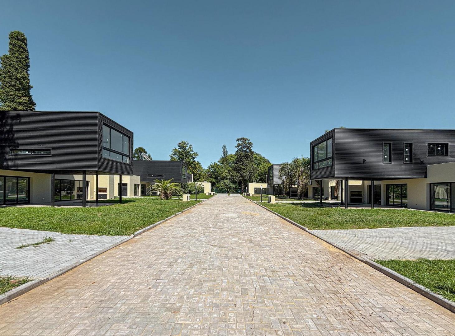 Foto de Casas de 2 dormitorios con jardín y pileta en complejo de Funes, imagen 5