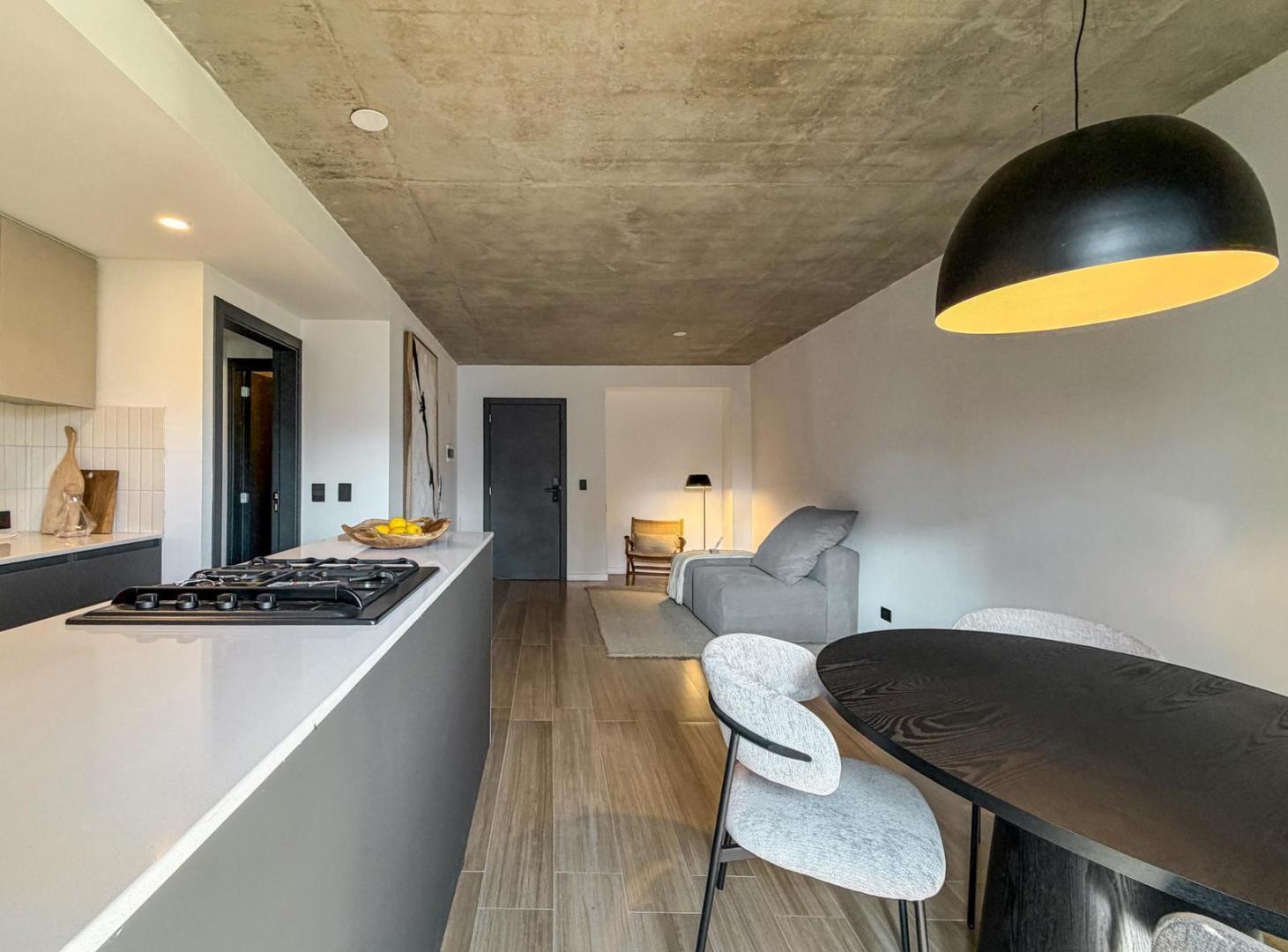 Foto de Departamento de 2 dormitorios con radiadores y diseño, imagen 2