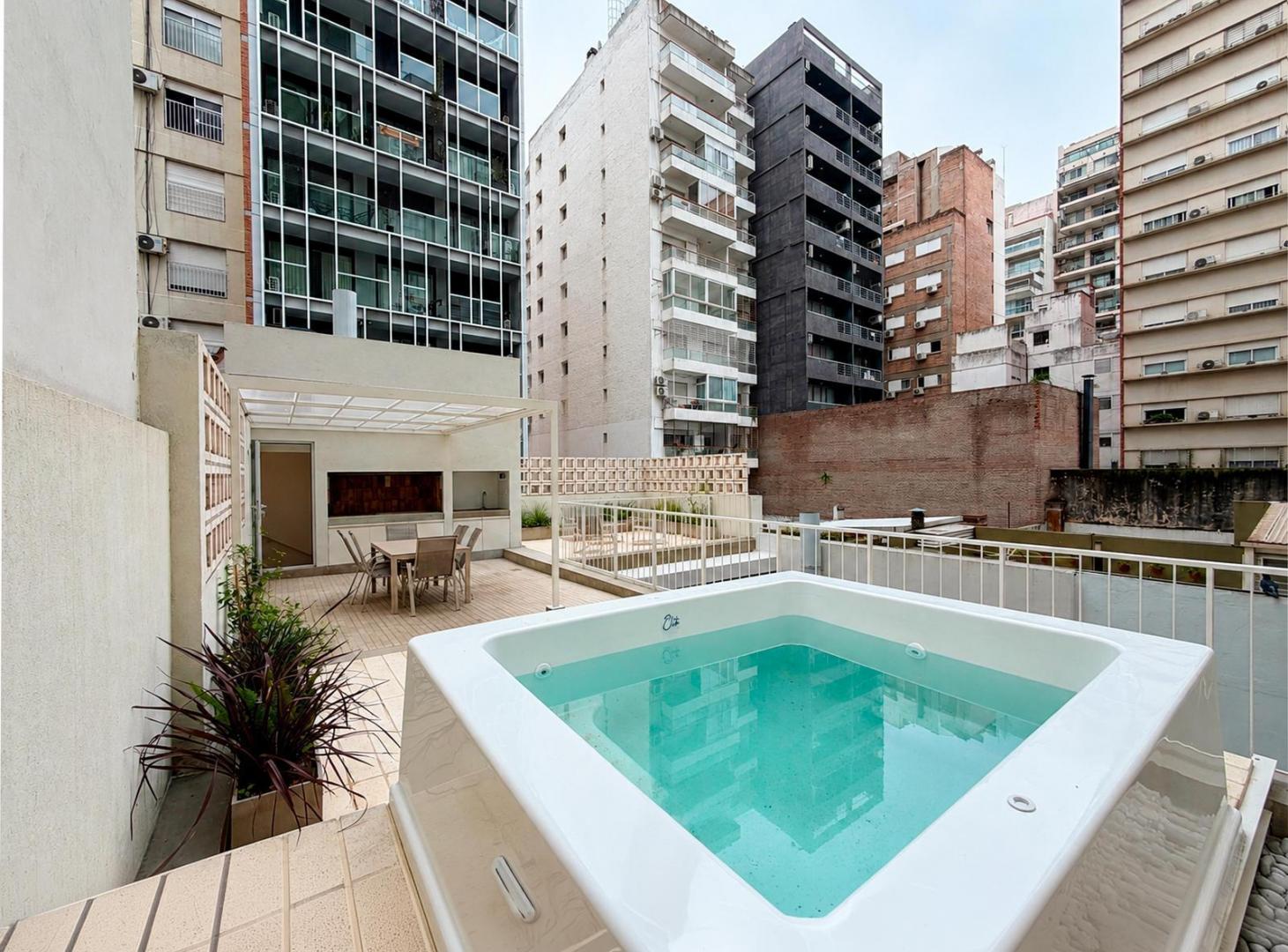 Foto de Casa de pasillo único de 3 dormitorios con pileta en la zona río, imagen 5