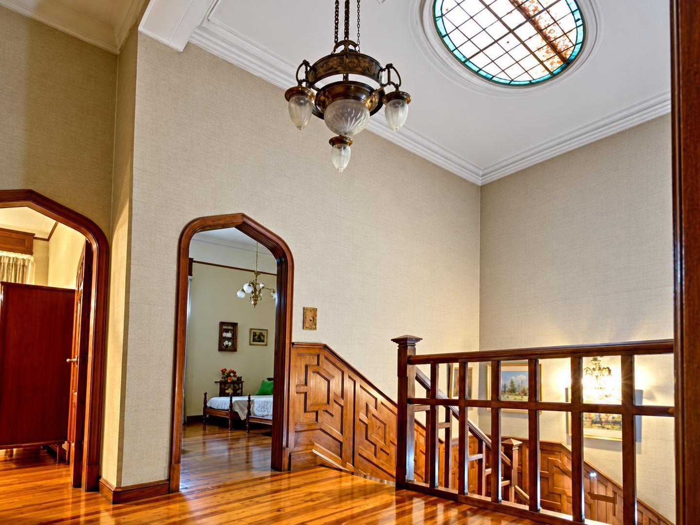 Foto de Casona antigua de 5 dormitorios con jardín y pileta en el centro, imagen 4