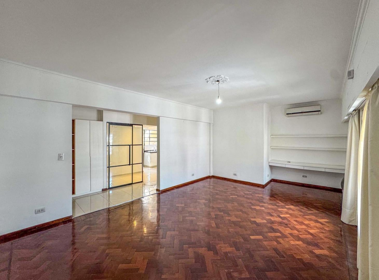 Foto de Casa en Planta Alta con 3 dormitorios y gran terraza, imagen 4