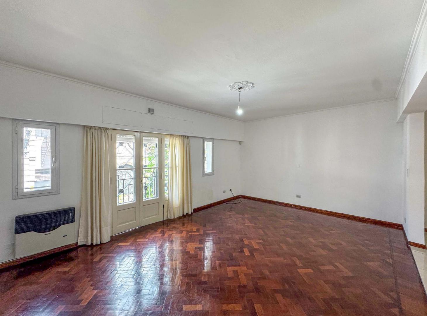 Foto de Casa en Planta Alta con 3 dormitorios y gran terraza, imagen 3