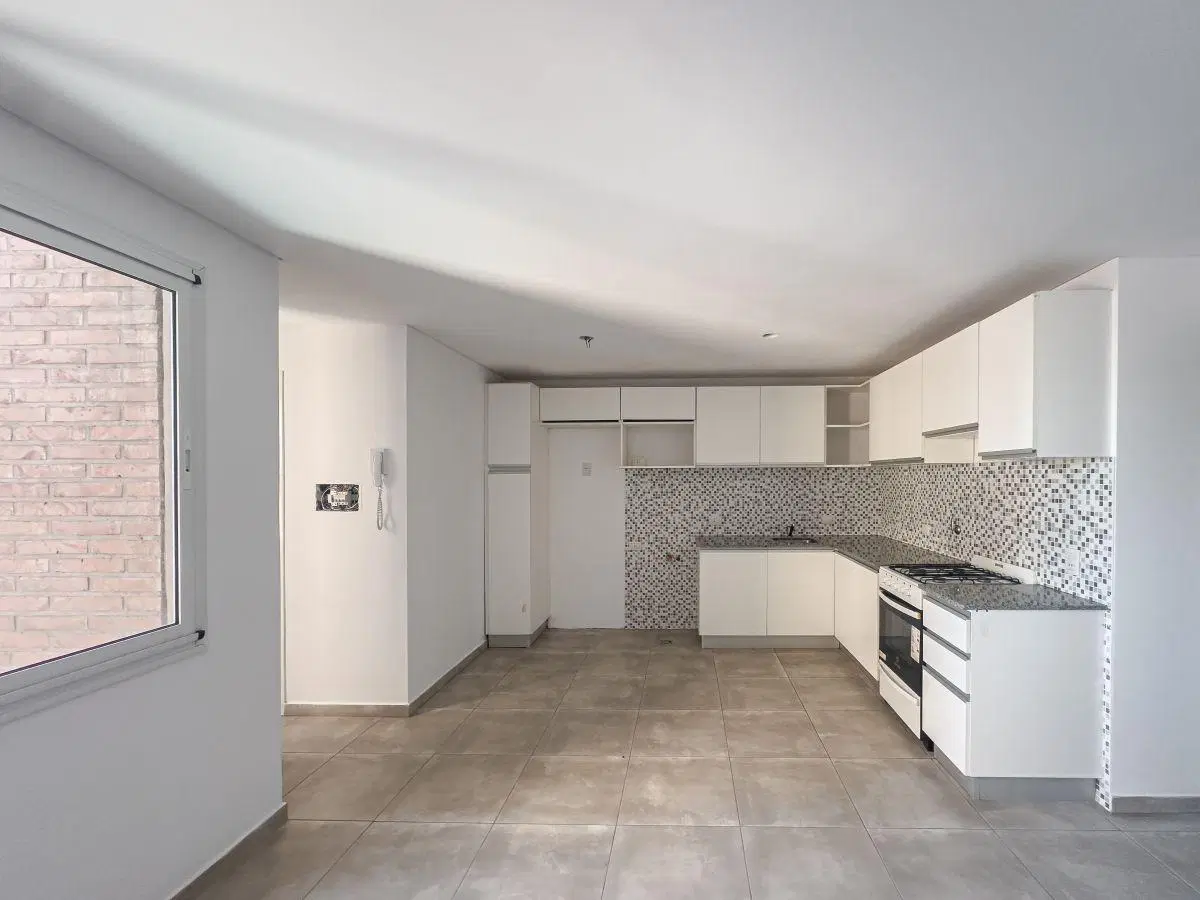 DEPARTAMENTO EN VENTA DE 1 DORMITORIO CON OPCIÓN COCHERA EN ZONA FACULTADES 3