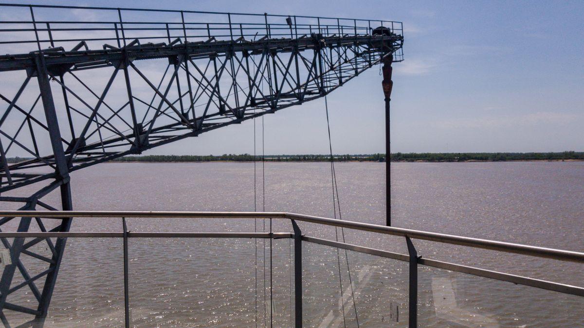 Foto de ALQUILER OFICINA CON VISTA AL RIO DE 170m2 EN PUERTO NORTE, imagen 4
