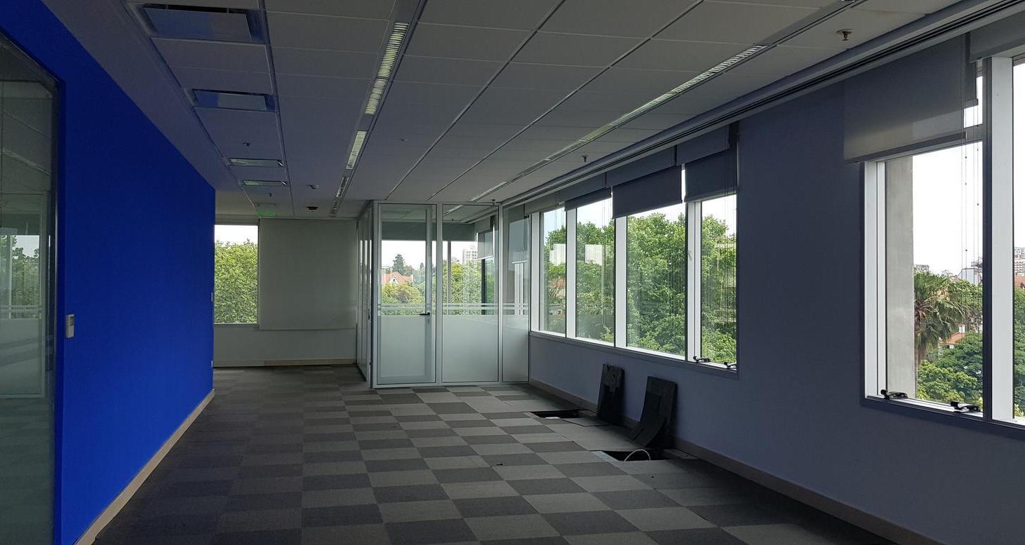 Foto de Alquiler Oficina AAA | Edificio Proa, Vicente López | con vista al rio, imagen 1