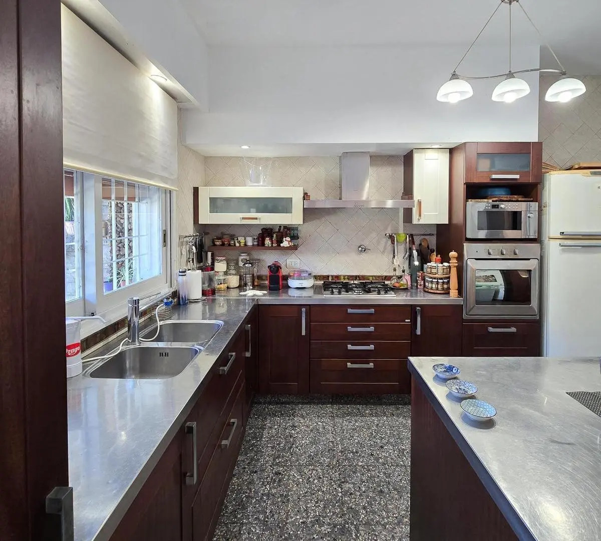 Venta Chalet de 4 Ambientes con Jardín, Piscina, Quincho y Playroom en Versalles – Apto Crédito 5
