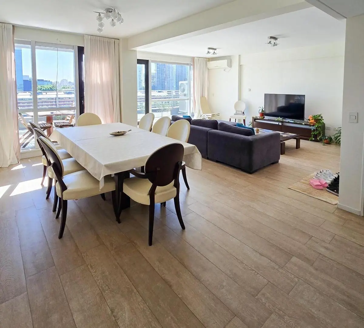 Venta departamento 4 ambientes con 3 suites, cochera y amenities en Torre Lumiere en Puerto Madero 3