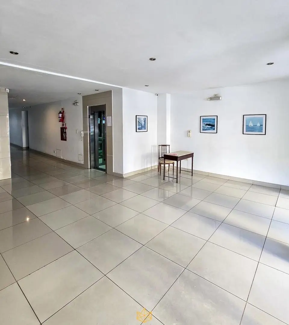 Venta monoambiente al frente con balcón y amenities en Flores Sur – Apto crédito y apto profesional 4