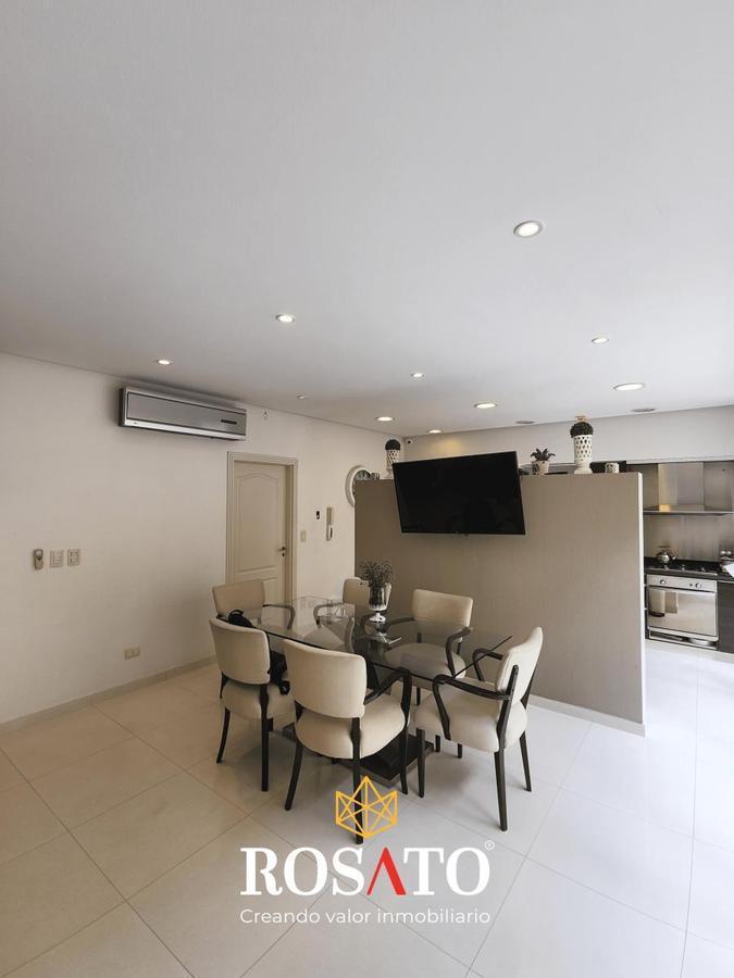 Foto de Venta casa 4 ambientes en dos plantas con suite, patio, parrilla y, imagen 2