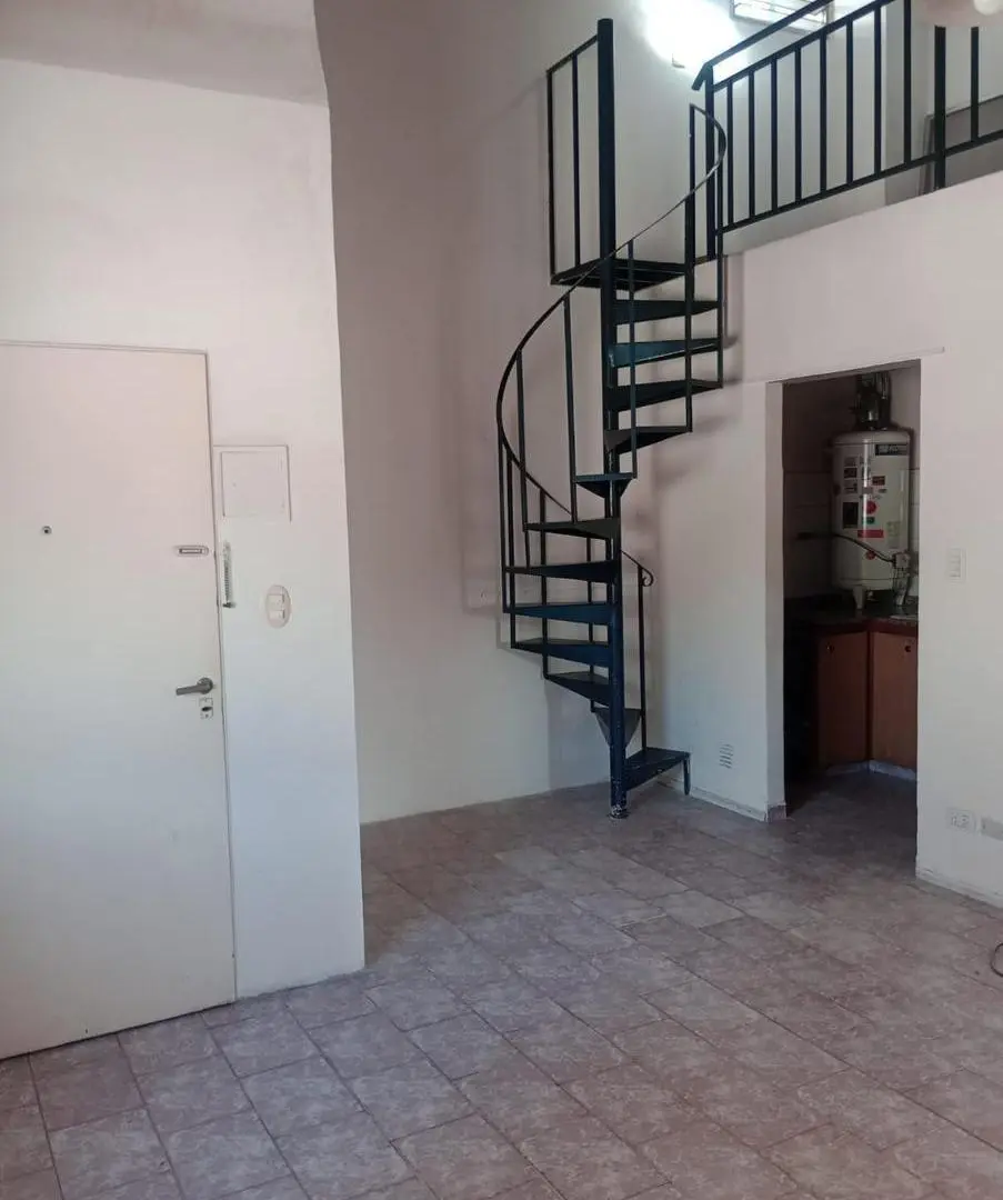 Alquiler PH 2 ambientes con entrepiso y terraza en Villa Lugano 4