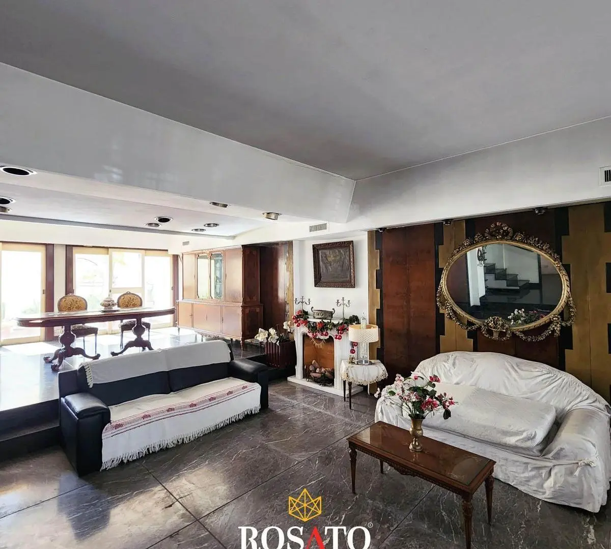 Venta casa 4 ambientes desarrollada en 4 plantas con terraza, piscina y garaje en Villa Lugano 1
