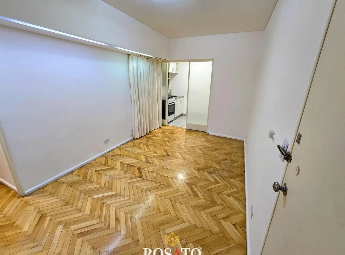 Alquiler departamento 2 ambientes en 2° piso interno en Flores Sur 5