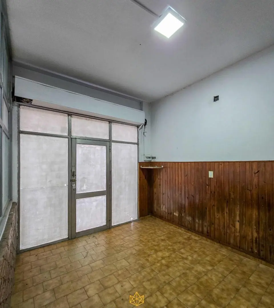 Venta o alquiler de local comercial en Villa Lugano 3