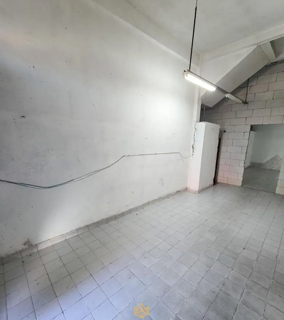 Alquiler de dos locales comerciales unificados de 78 m² en Villa Lugano 1