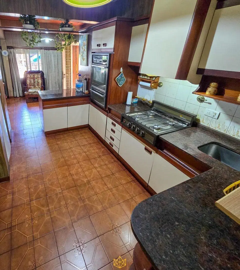 Venta casa 4 ambientes con garaje, patio y parrilla en Villa Lugano 4