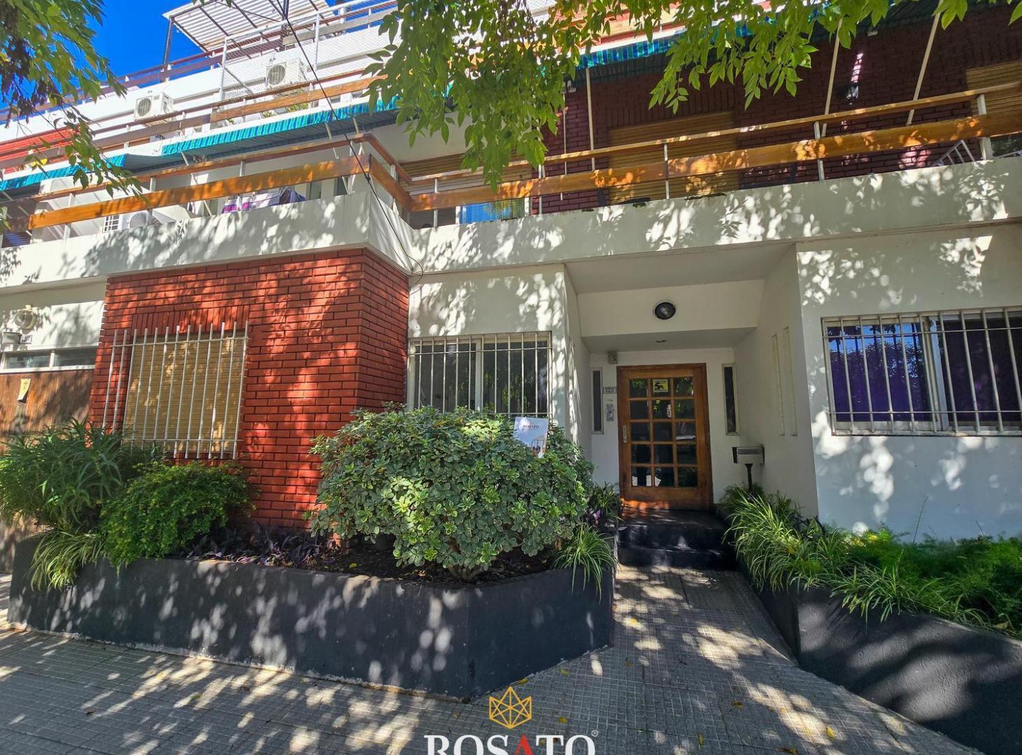 Venta departamento de 2 ambientes en planta baja con patio y cochera en Villa Lugano - Apto crédito