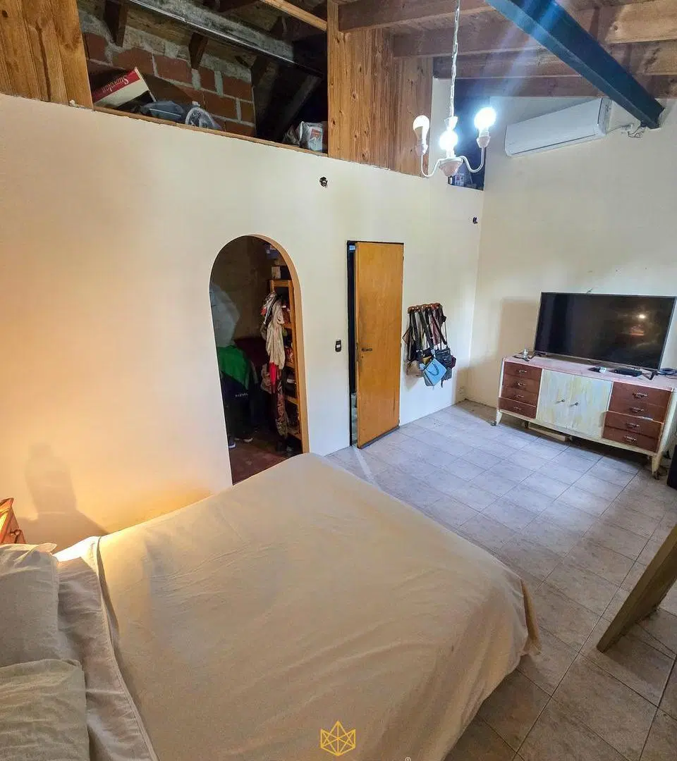 Venta casa de 5 ambientes con garaje y jardín en Villa Lugano 5