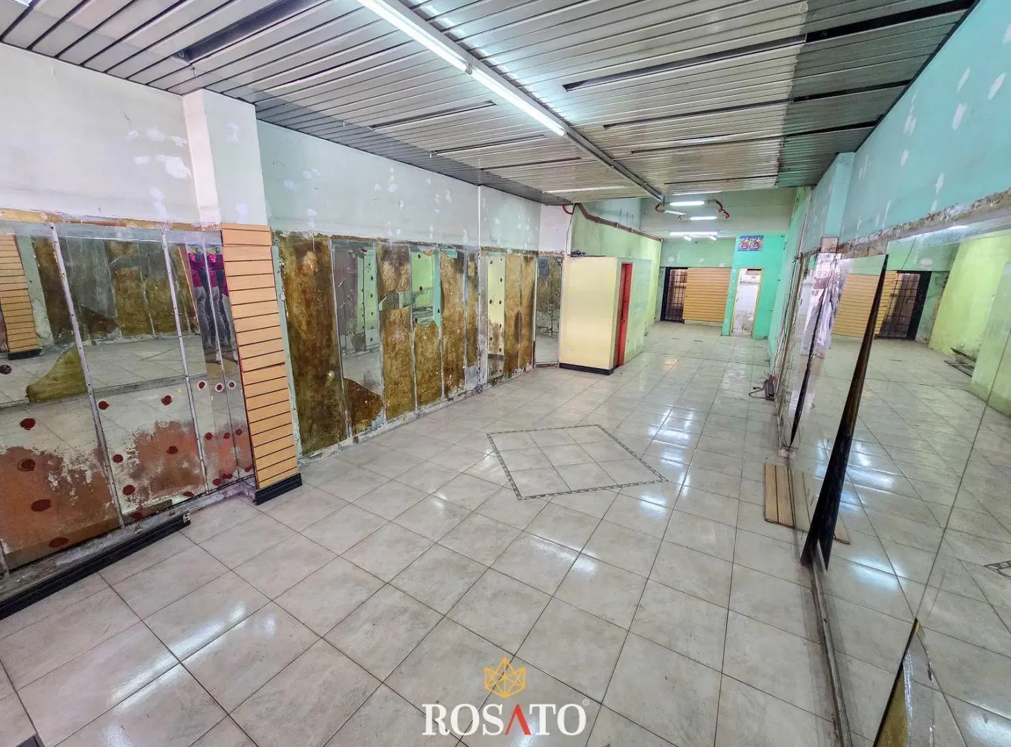 Venta o Alquiler | Local Comercial de 67 m² en Excelente Ubicación de Villa Lugano 5