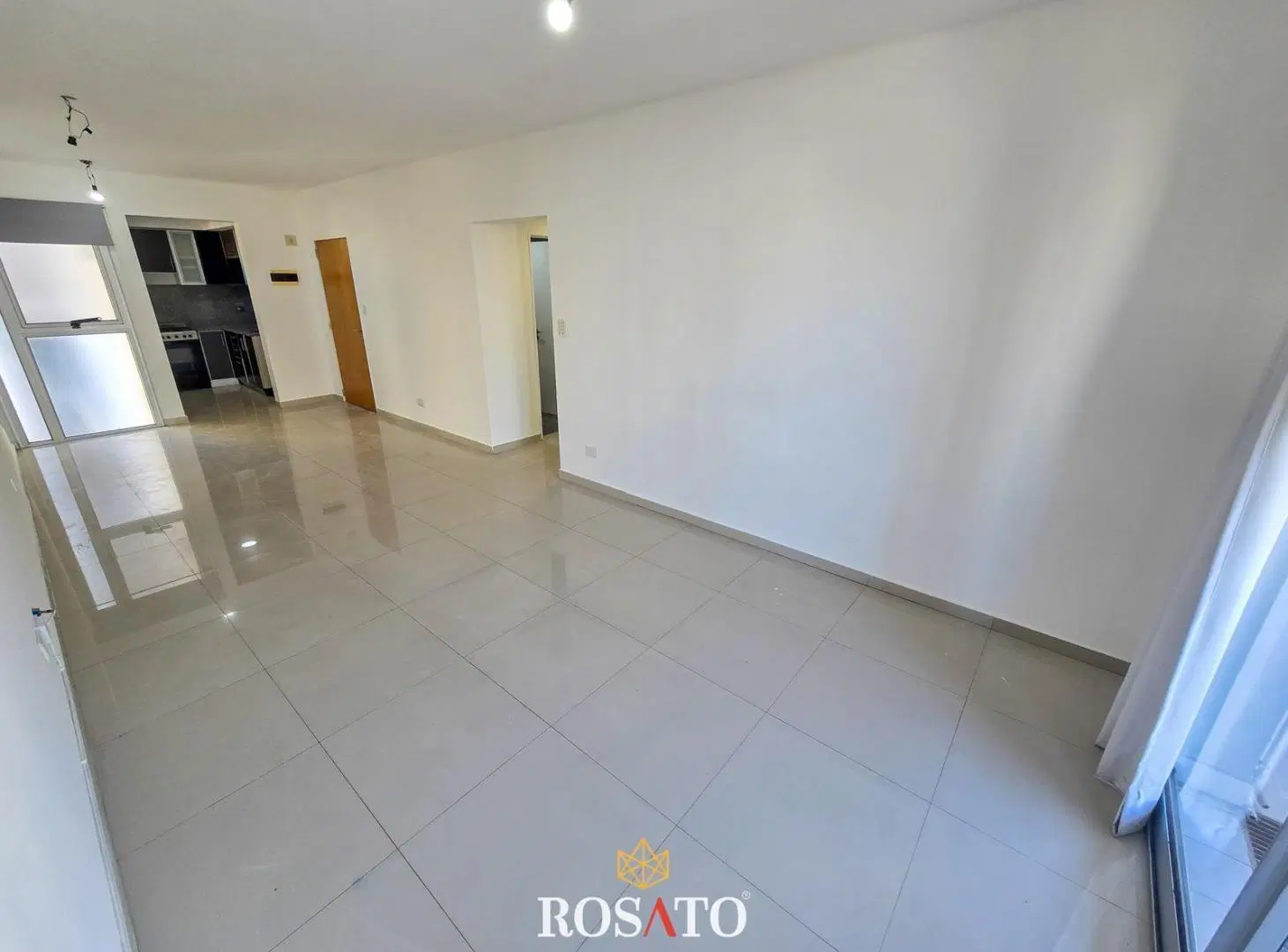 Venta | Departamento de 3 ambientes con balcón, cochera y baulera en Caballito Norte - Apto crédito 8
