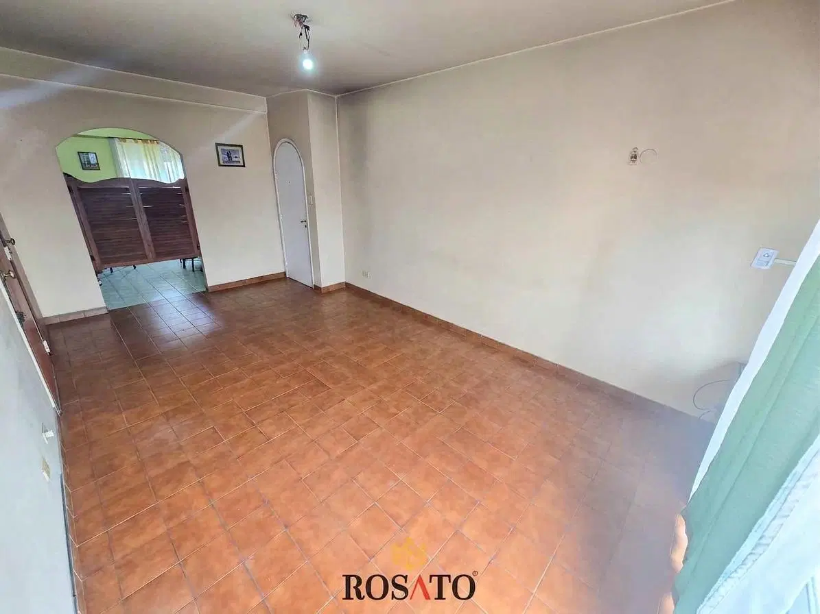 Venta Departamento 3 Ambientes con Balcón al Frente, 2° Piso por Escalera en Villa Lugano - Apto Cré 3