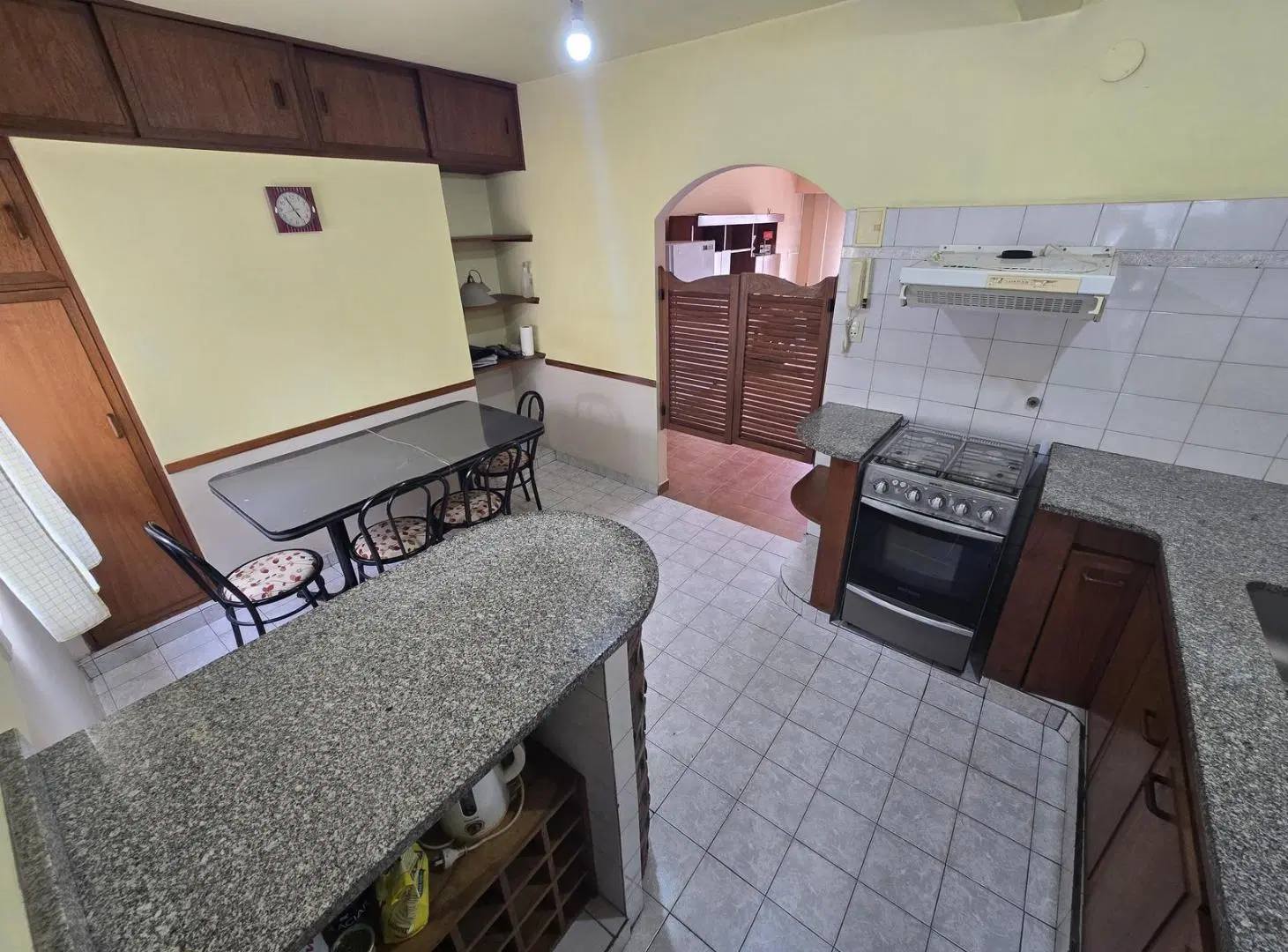 Venta Departamento 3 Ambientes con Balcón al Frente, 2° Piso por Escalera en Villa Lugano - Apto Cré 1