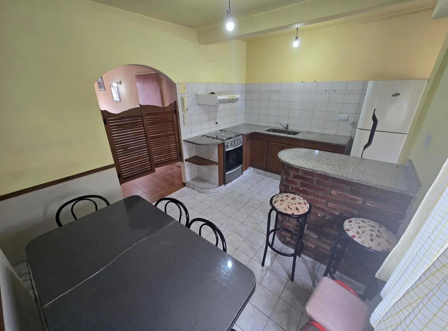 Venta Departamento 3 Ambientes con Balcón al Frente, 2° Piso por Escalera en Villa Lugano - Apto Cré 4