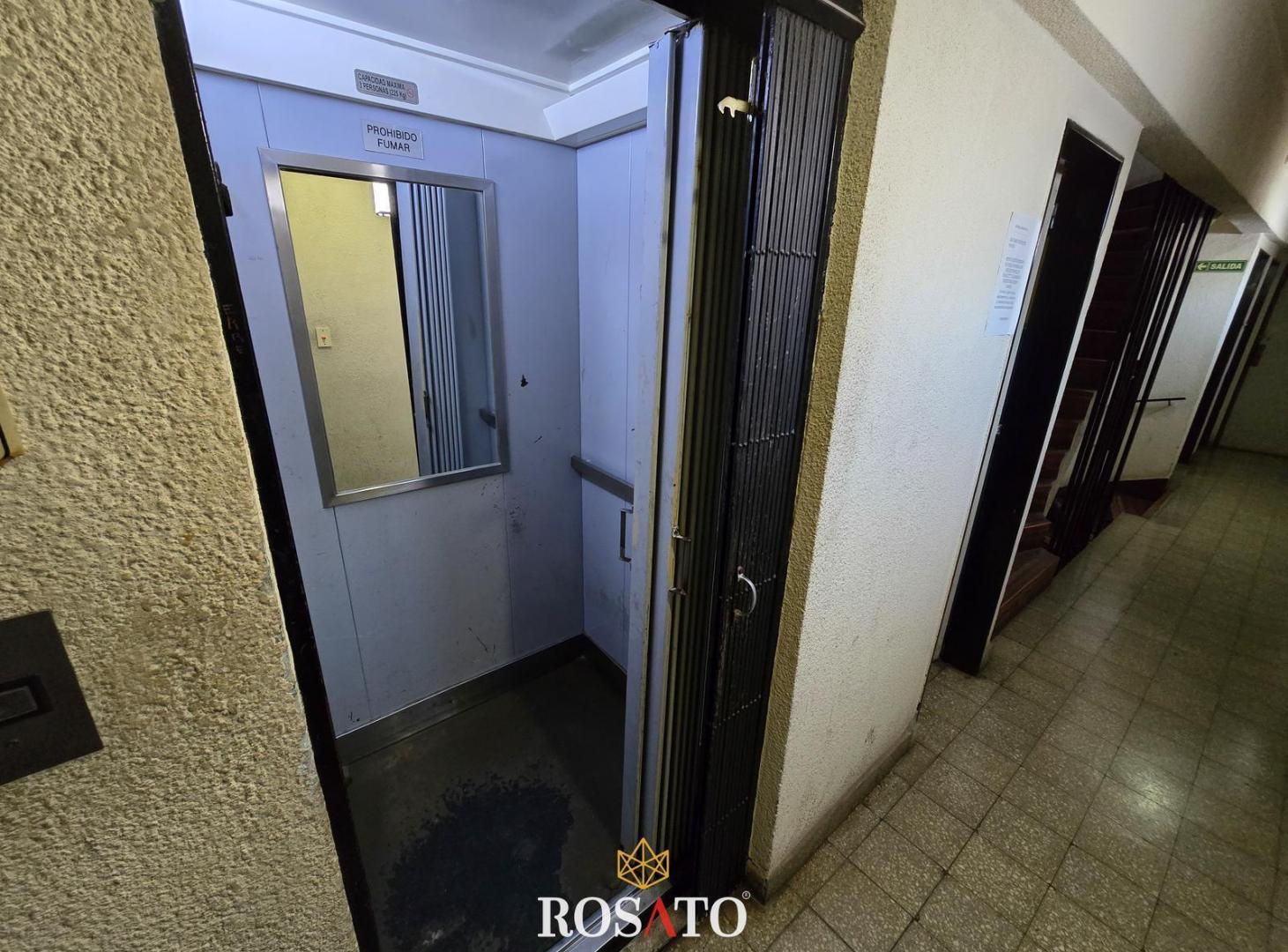 Foto de Venta Departamento de 2 ambientes luminoso en Balvanera - Apto crédito, imagen 2