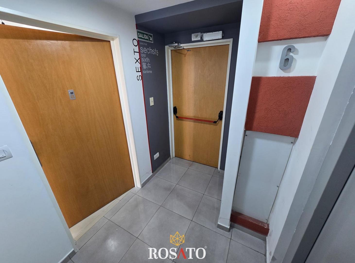 Foto de Venta | Departamento de 3 ambientes con balcón, cochera y baulera en, imagen 1