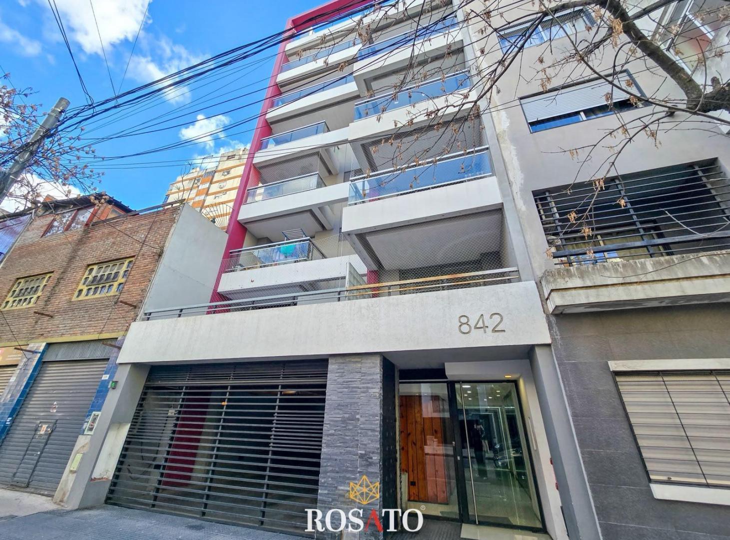 Foto de Venta | Departamento de 3 ambientes con balcón, cochera y baulera en, imagen 5