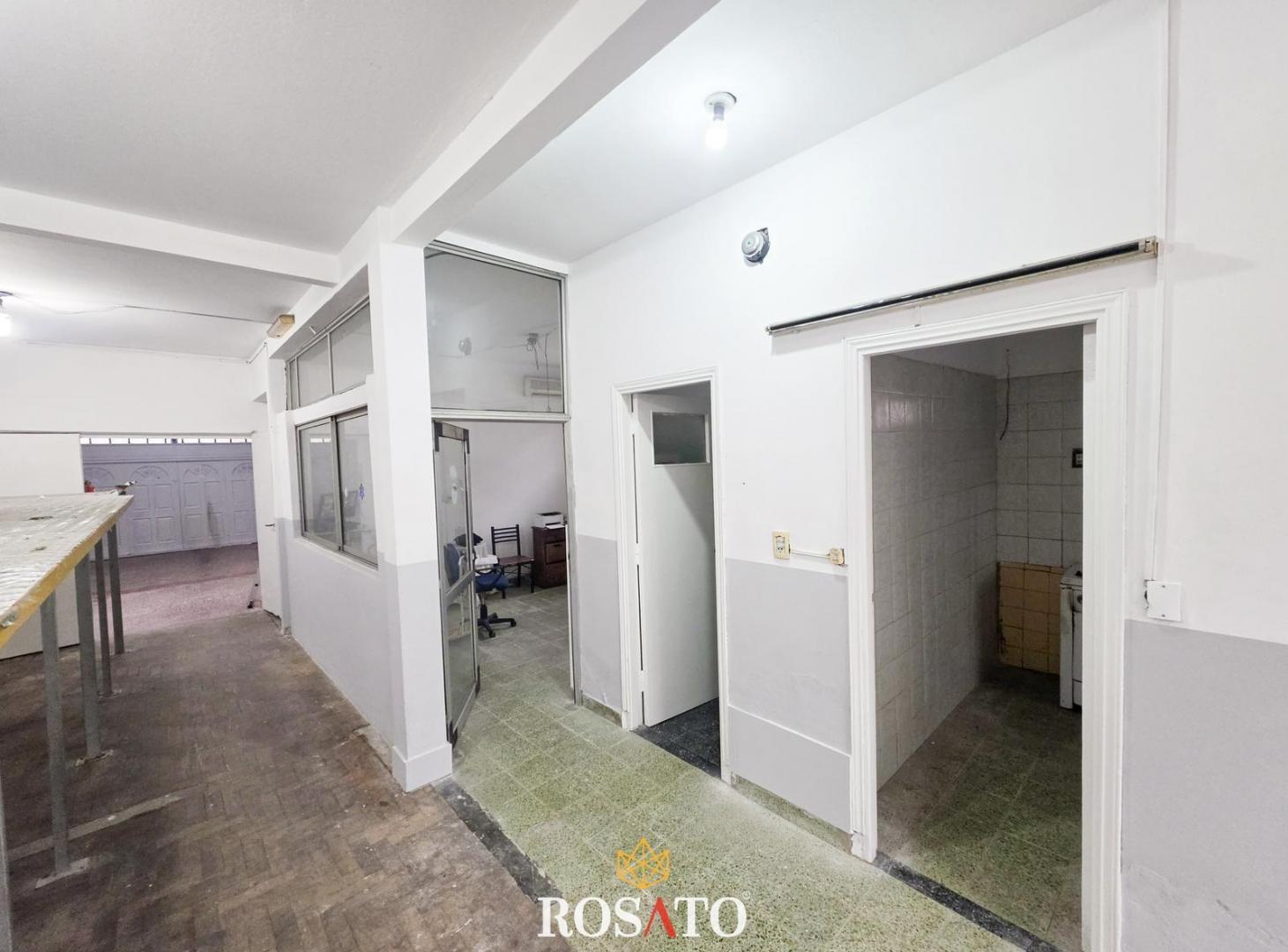 Foto de Alquiler de galpón 220 m² en 2 plantas – Villa Lugano, imagen 3