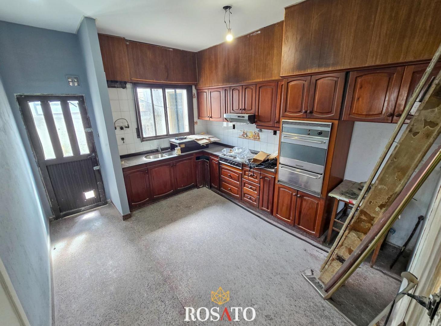 Foto de Venta Propiedad en Esquina con 2 Locales y 2 Viviendas en Villa Lugano, imagen 4
