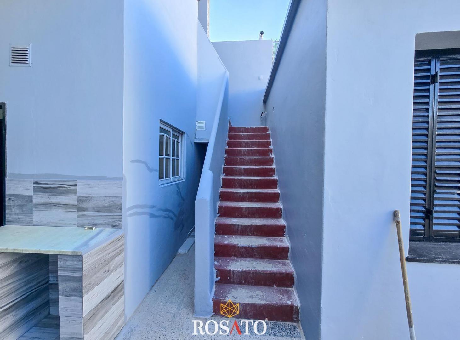 Foto de Venta propiedad en block con galpón, local y dos viviendas – Villa, imagen 4
